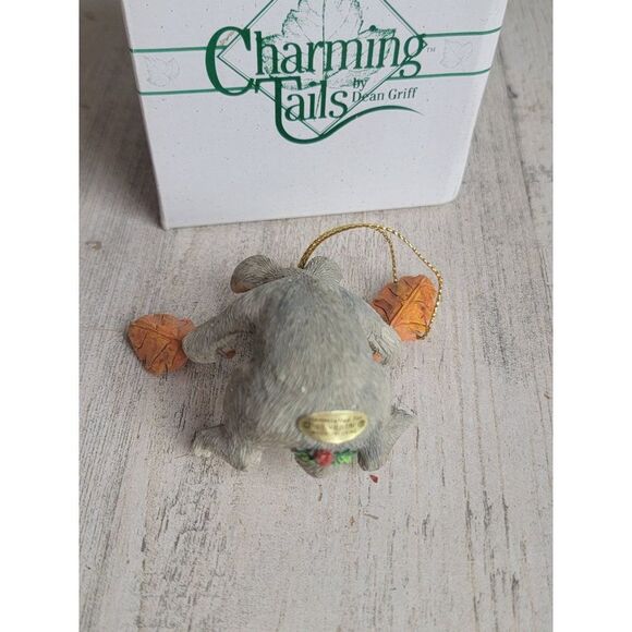Charming Tails rabbit fall leaf ornament Xmas - Picture 5 of 6